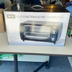 BRAND NEW TOASTER OVEN IN BOX