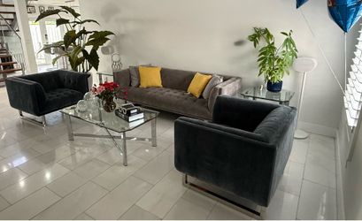 Modern Velvet Living Room Set + Glass Coffee Table – Good condition