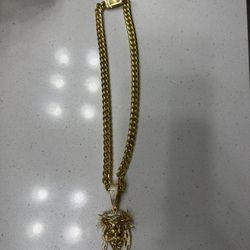 Gold Plated 10mm Chain with Pendant