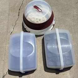 Cake / cupcakes/ carriers