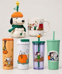 Snoopy cups Starbucks