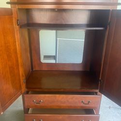 4 Furniture For Sale 
