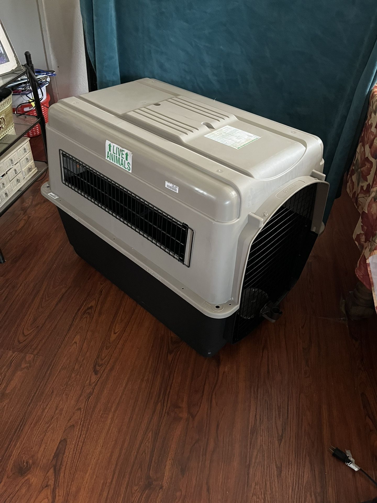 Petmate Sky Dog Kennel 40 X 27