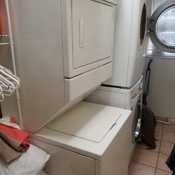 Washer And Natural Gas Dryer