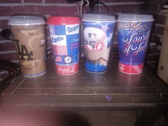 Dodgers cups
