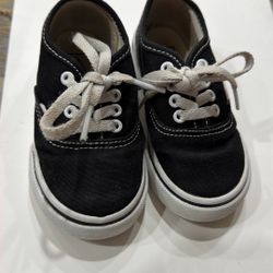 Kids Converse Size 6c $15
