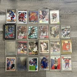 90-100 Sports Cards - Basketball and Hockey