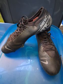 Cleats Nike