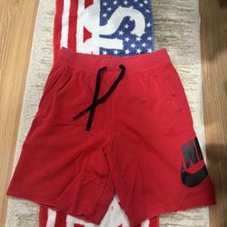 Nike shorts Size Small 