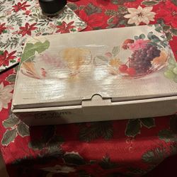 Nos 4 Cornucopia Crystal Bowls