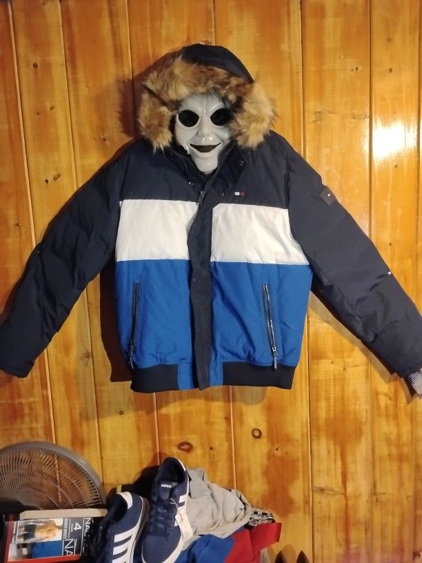 Tommy Hill Figure L Coat