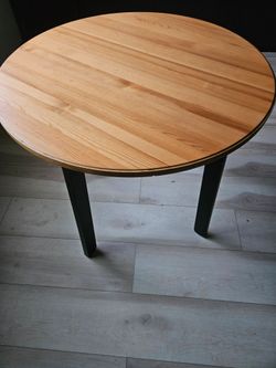 Round Table