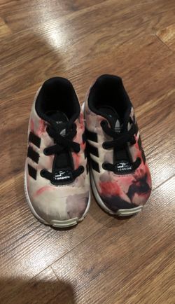 Adidas toddler size 5 shoes