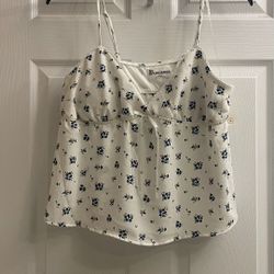 Brand New White Top With Blue Flowers Size XXL 