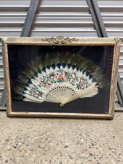 19th century  Chinese Export Hand-Painted Peacock Feather Fan