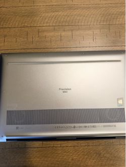 Dell Precision 5560 laptop