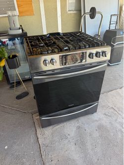 Frigidaire stove