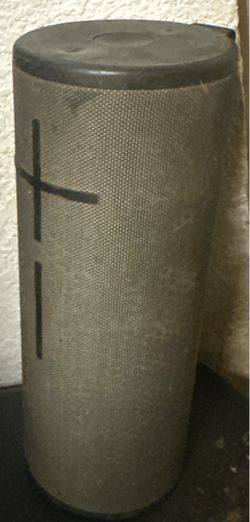 Wireless Bluetooth speaker's no charger though