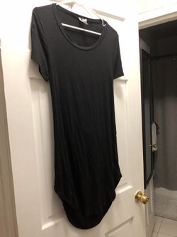 Women’s Black Stretchy Dress with Keyhole Back