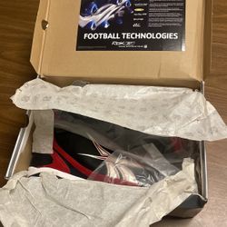 REEBOK Men SIZE 12 BLACK/RED-NFL BURNER SPEED 5/8 D Pair Of Shoes