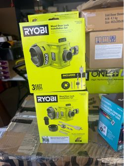 RYOBI Wood Door Lock Installation Kit with Wood Hole Saw, Spade Bit, Pilot Bit, and Double Ended Screw Driving Bit