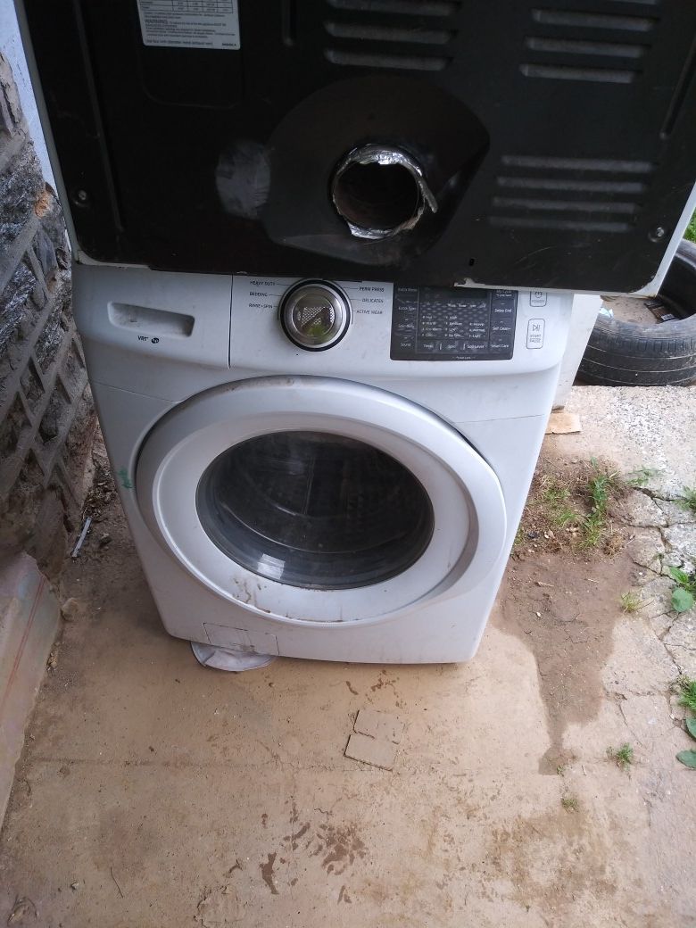Washer and dryer for sale they are in good coodition