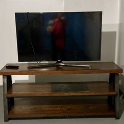 Samsung (non Smart TV) & Media Stand