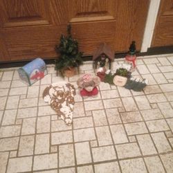 Christmas Decorations For One Low Price 