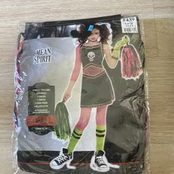 Halloween 🎃 Costume 