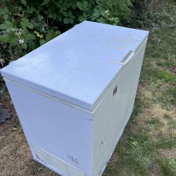 Frigidaire Chest Freezer