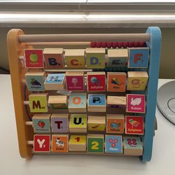 TOWO Activity Centre Triangle Toys - flip Flop Alphabet Blocks Abacus Clock - Activity Cube toddler