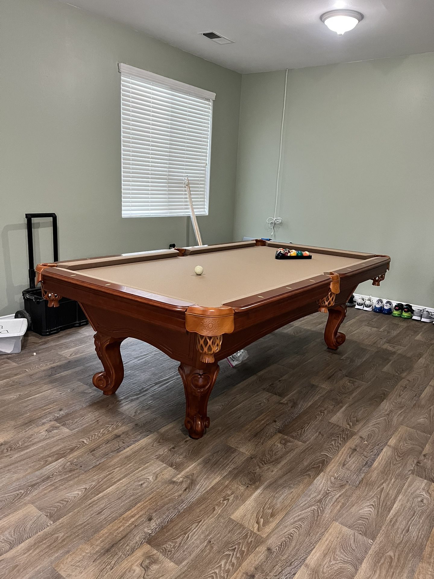 Pool Table 8ft ( Free Delivery & Set Up & New Color Felt Of Your Choice