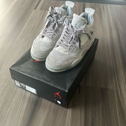  KAWS x Air Jordan 4 Retro 'Cool Grey'