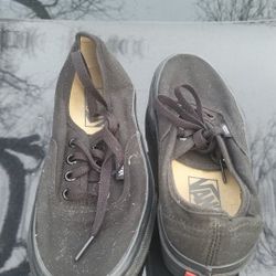 3.5 In Men's Size All Black Vans 
