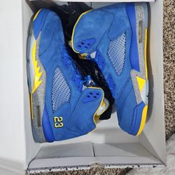JORDAN 5 ( LANEY