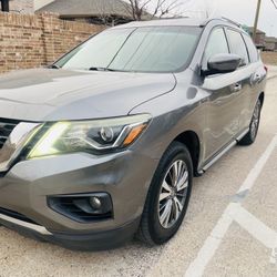2017 Nissan Pathfinder