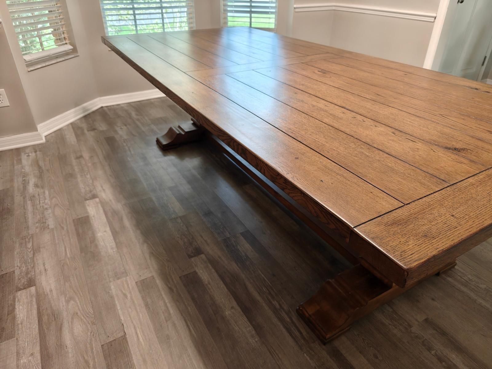 Wood Dinning Table