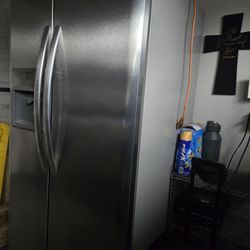 Samsung Stainless Steel Fridge 