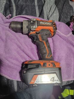 Ridgid brushless drill / hammer drill & 4ah battery.