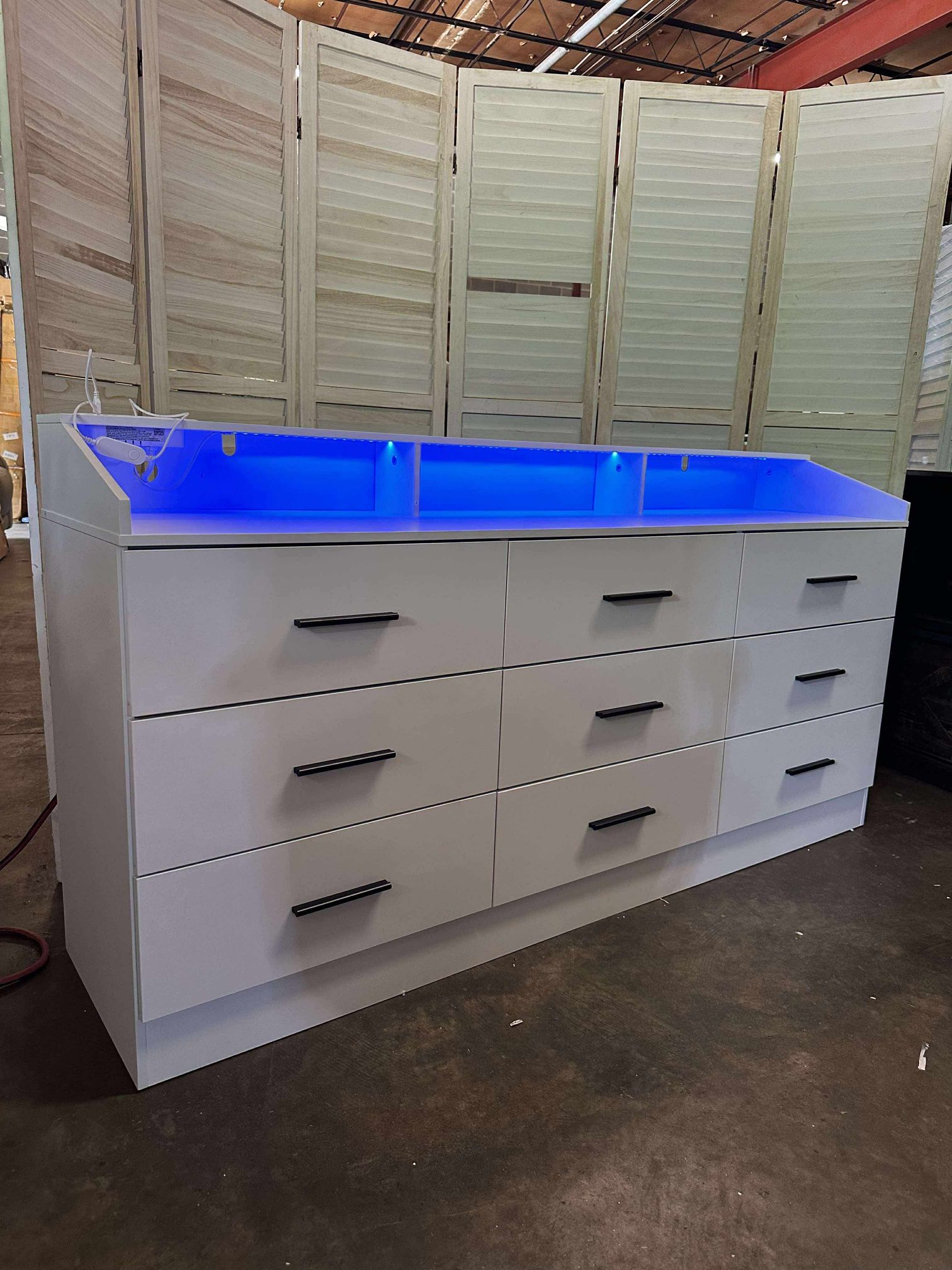 9 Drawers Dresser for Bedroom with Power Outlet, Chest of Drawers with LED Light, Modern Dressers with Open Storage Cubby, Triple Wide Dressers Organi