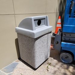 Heavy Duty Trash Can