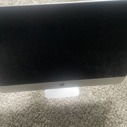 iMac With Magic Keyboard & Mouse