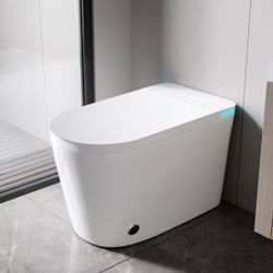 Elongated Smart Bidet Toilet 1.28 GPF in White with Heated Seat, Auto Lid, LED Display, and Adjustable Water Pressure