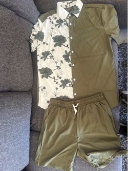 SHEIN Manfinity Men’s 2-Piece Matching Shirt & Shorts Set Olive Floral Size Medium