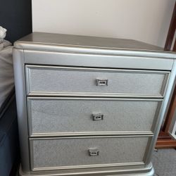 Nightstand / Bedside Table