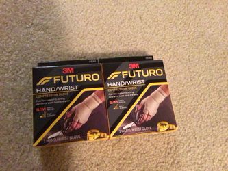 2 Futuro Hand/Wrist Compression Glove (S/M)