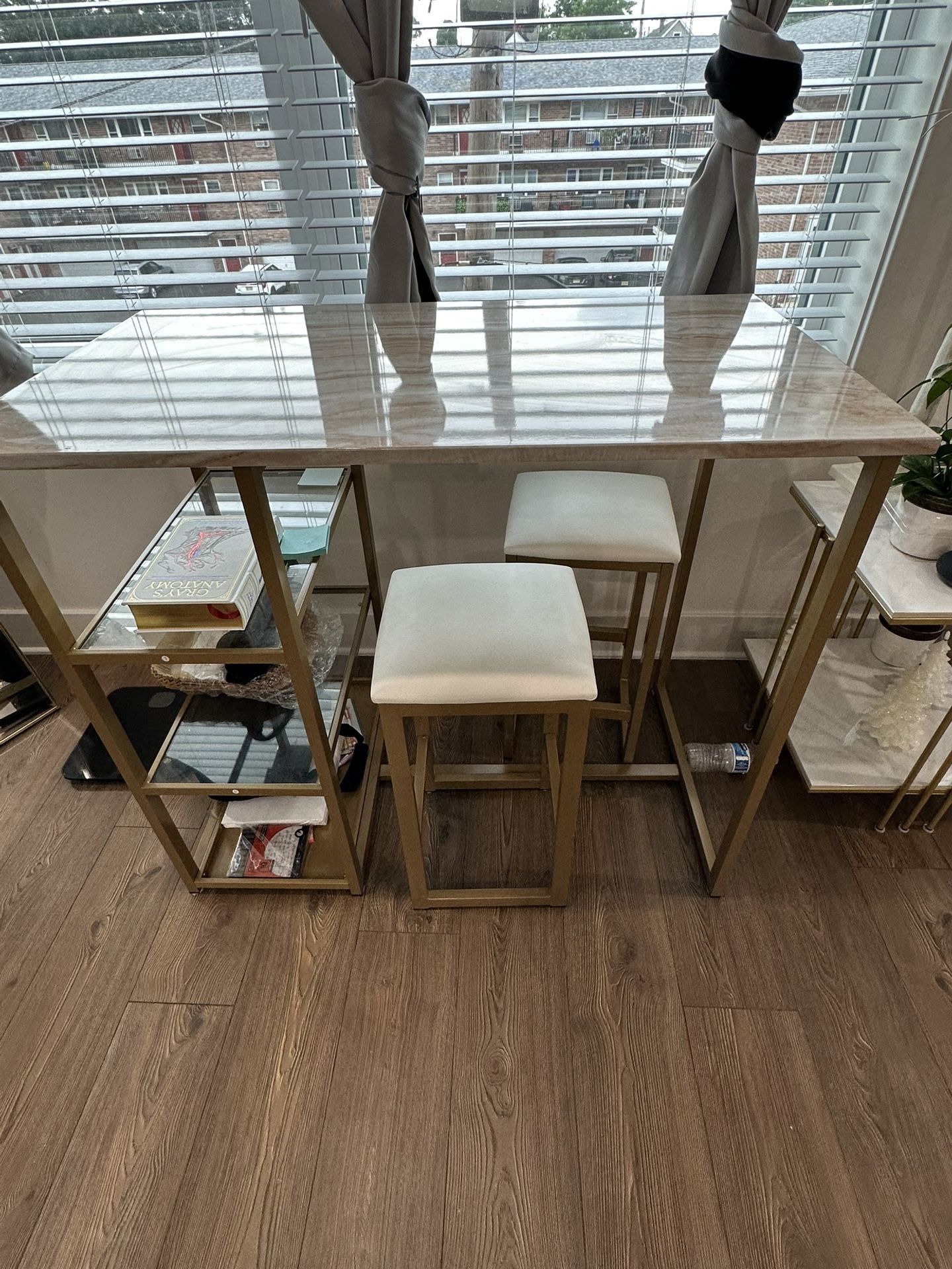 Dinning Table