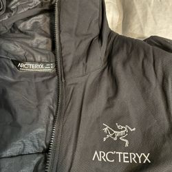 Black Arc’teryx Atom LT hoody Jacket Size M - Excellent Condition