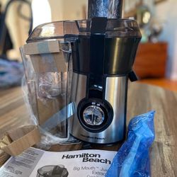 Juicer- Hamilton Beach Big Mouth Juice Extractor