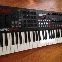 Akai Mpk 249 midi controller keyboard